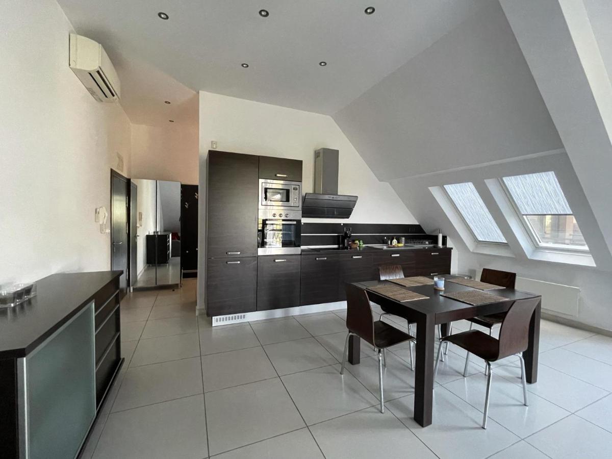 Stunning 2-Bed Apartment In Sea Resort Varna Saints Constantine and Helena Exterior photo