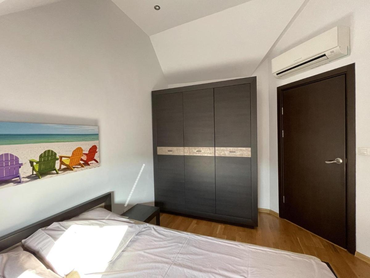 Stunning 2-Bed Apartment In Sea Resort Varna Saints Constantine and Helena Exterior photo